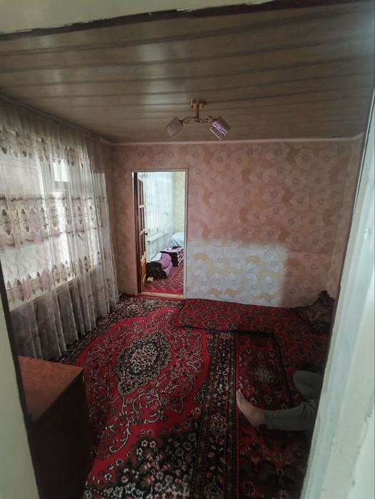 Hovli sotiladi 2 sotok