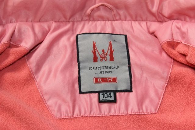 Продам демисезонный плащик