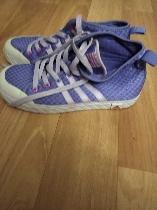 Дамски кецове Adidas