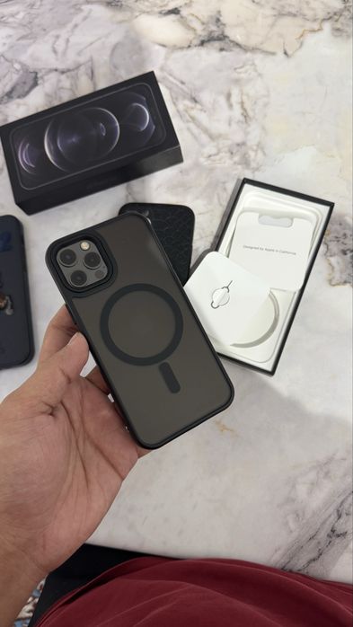 Айфон 12 про 256/8