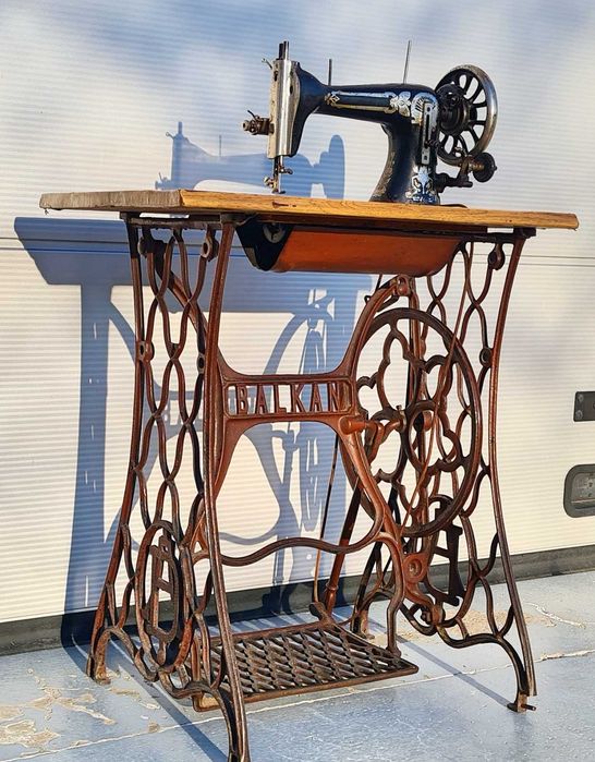 Крачна шевна машина Балкан