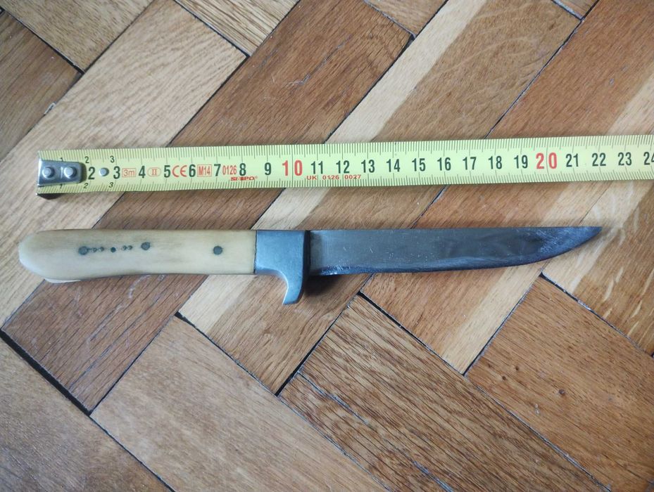Стар нож с кания