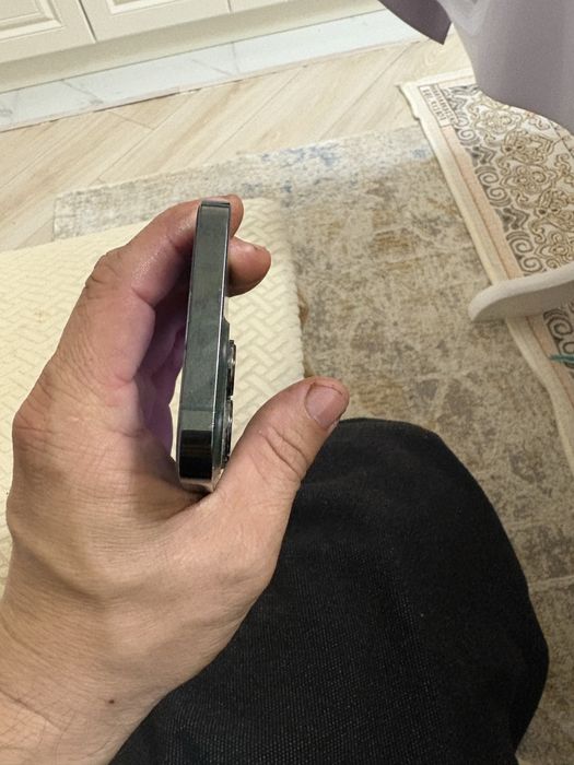 Продам Айфон 13про