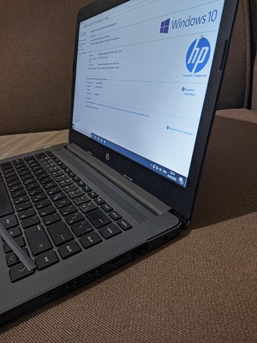 Ноутбук HP, в рабочем состоянии, подойдёт для студентов и для офиса.