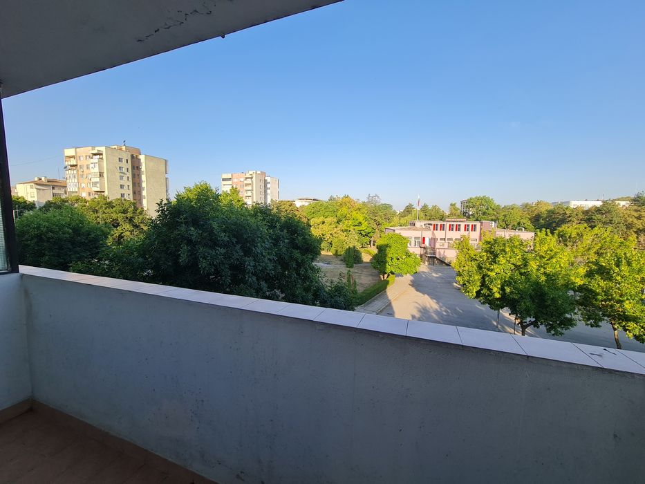 Продава се Тристаен апартамент в Попово - 84 кв.м за 1429 €/кв.м - Снимка #3