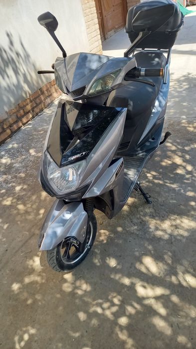 Elektro skuter sotiladi