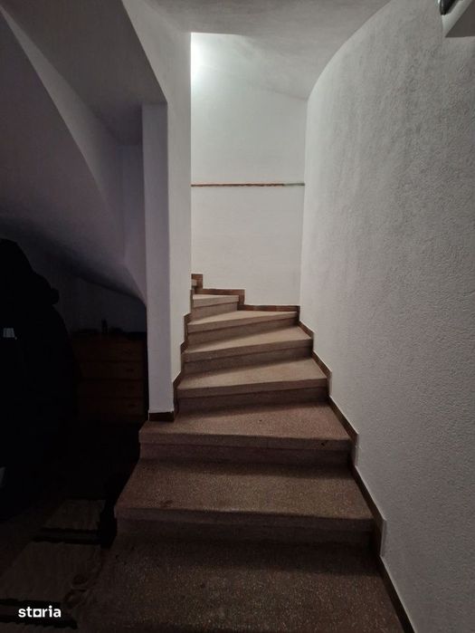 Casa duplex, 195 mp, strada G. Ureche