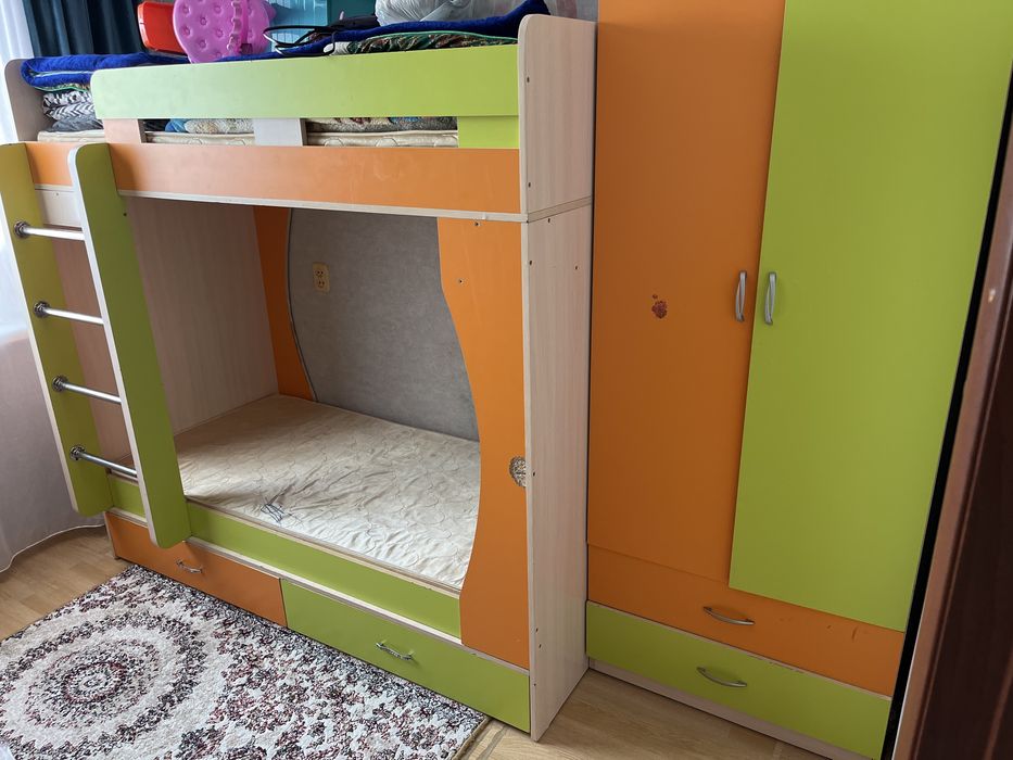 Продам дет уголок