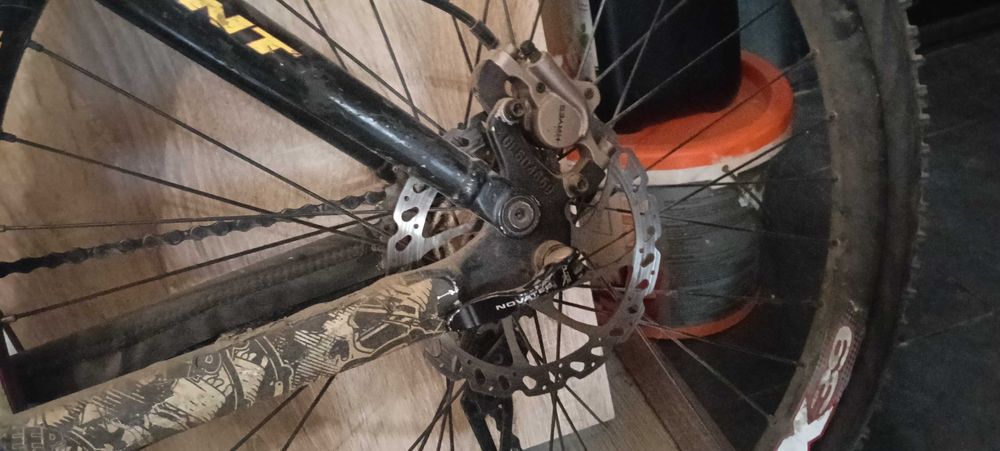 Giant de vânzare , negiciabil