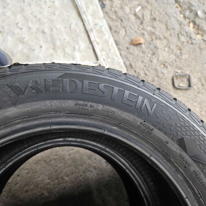 2 Нови всесезонни гуми 185/65R15 Vredestein Quatrac 5 88V M+S 3PMFS