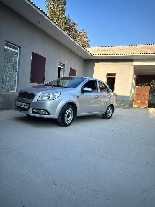 Нехя 3 сотилади м