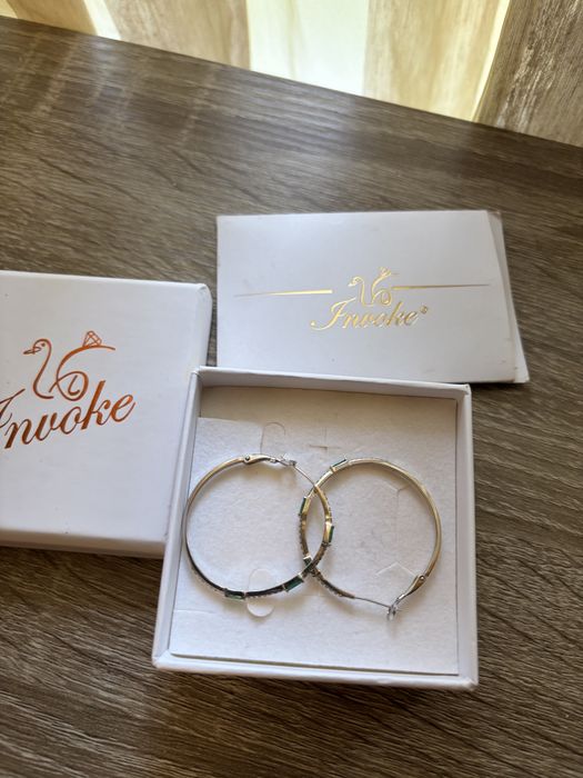 Дамски обици от Invoke сребро 925 с платинено покритие и Swarovski