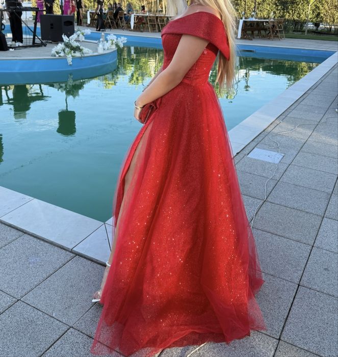 Rochie de seară elegantă