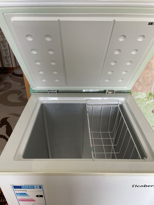 Продам морозильник 102L. В отличном состояний!