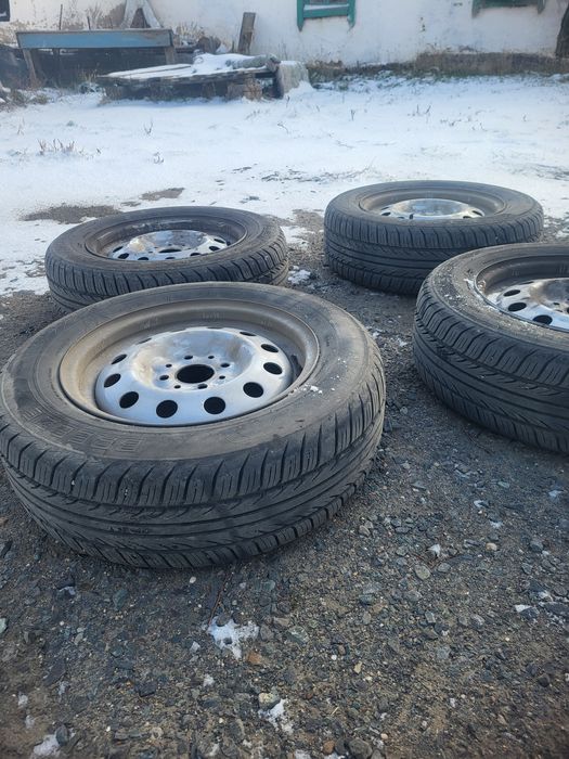 Шина летний почти новая