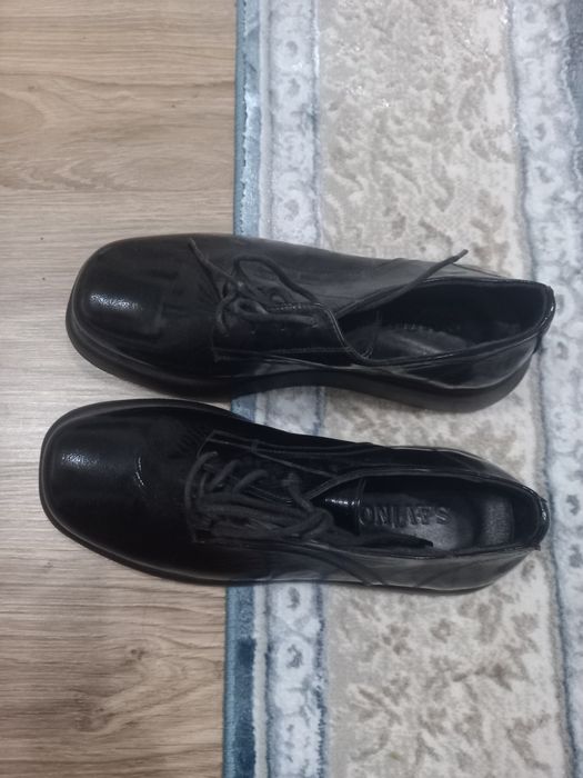 Женская обувь ( краска,,туфли)