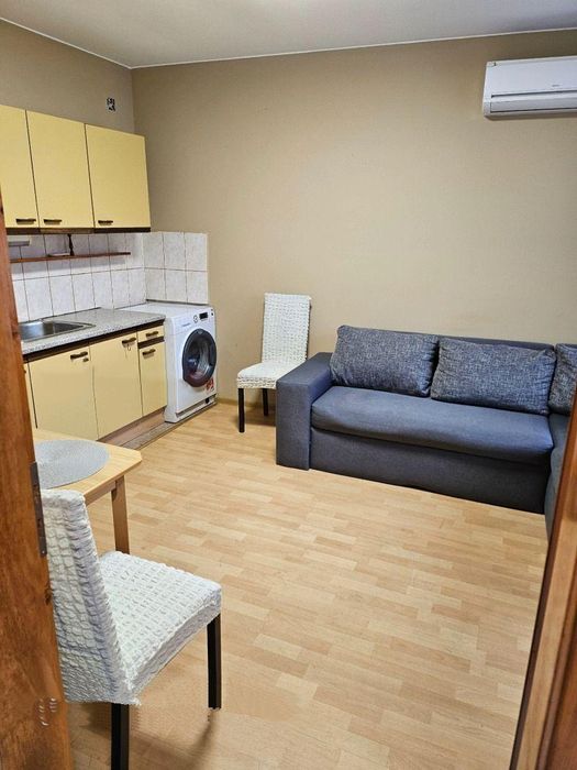 Дава се под наем Къща в София, Бенковски - 50 кв.м за 400 € - Снимка #1