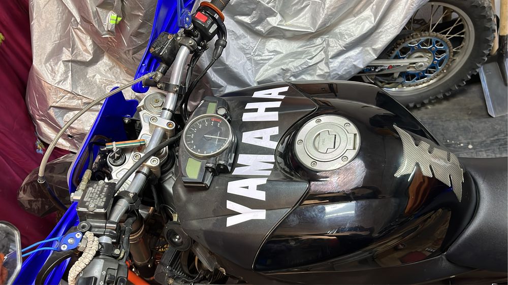 Продам мотоцикл ямахв