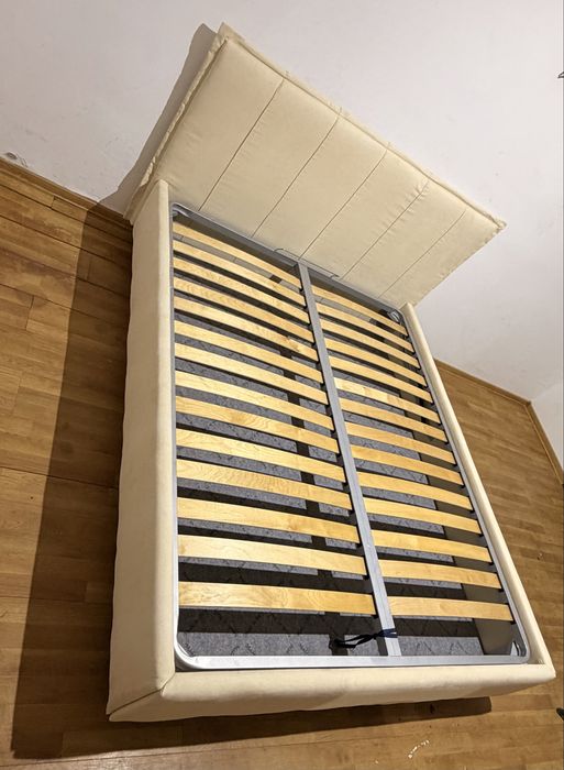 Vand pat tapitat 160/200