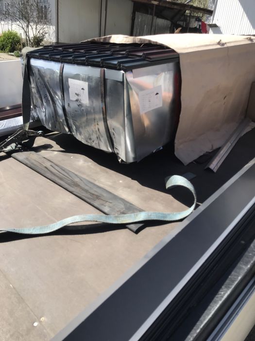 Vând tablă cutată la 2mX90cm