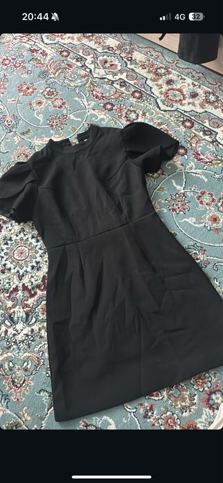 Киім мүлдем КИІЛМЕГЕН, туркестан