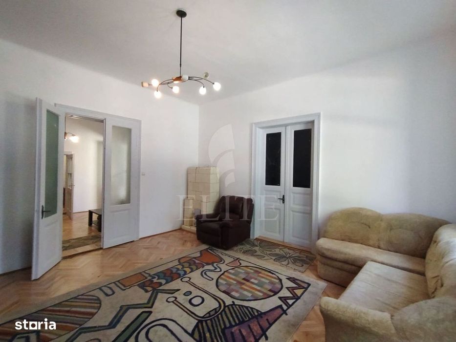 Casa / Casa 4 camere în zona CRISAN