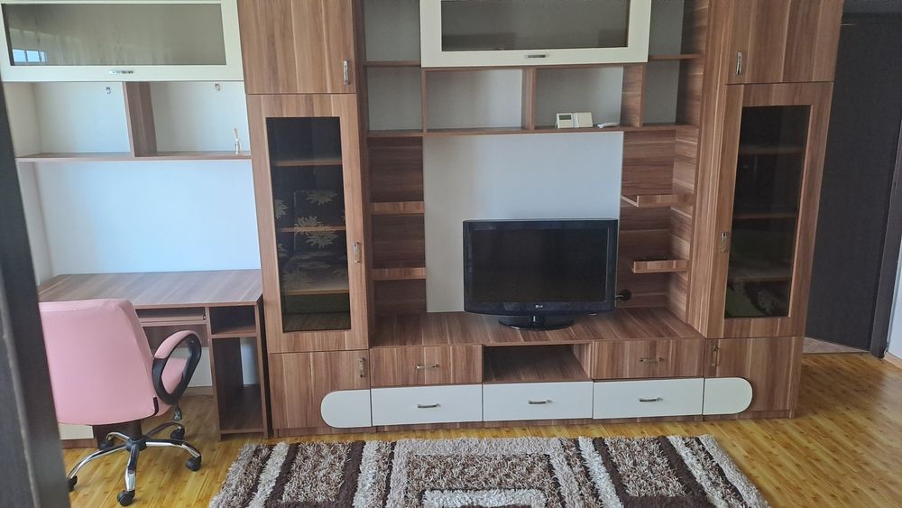 Apartament de închiriat