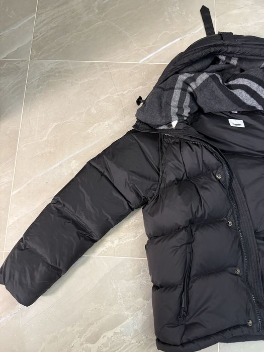 Geaca burberry marimea L