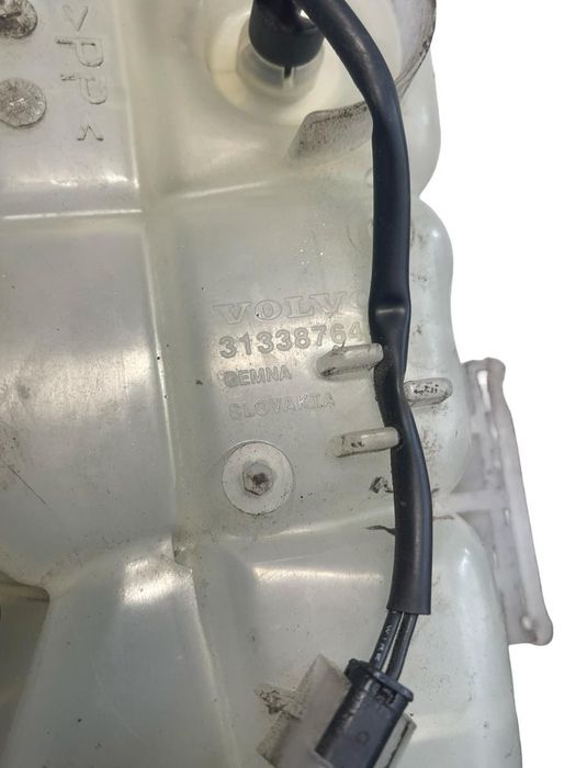Vas Rezervor De Expansiune Lichid De Racire Volvo V40 Hatchback 525,