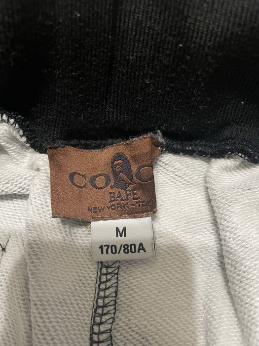 Vand pantaloni scurti