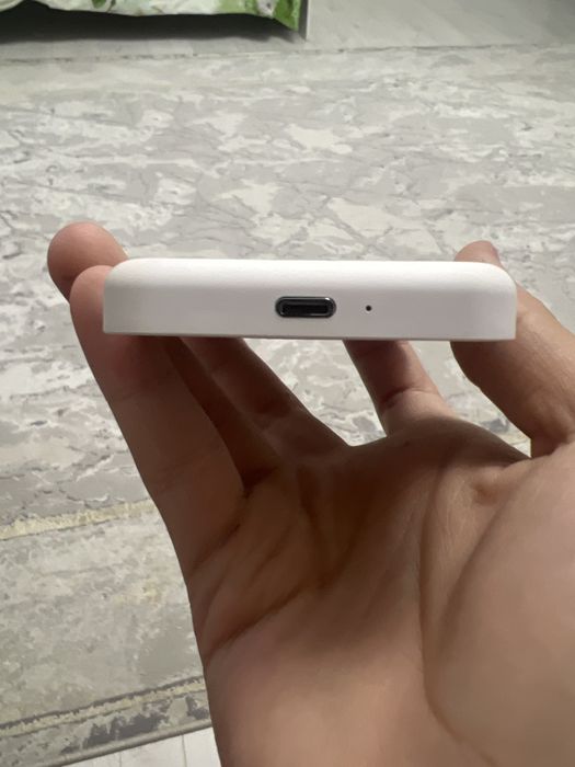 Продам повербанк новый