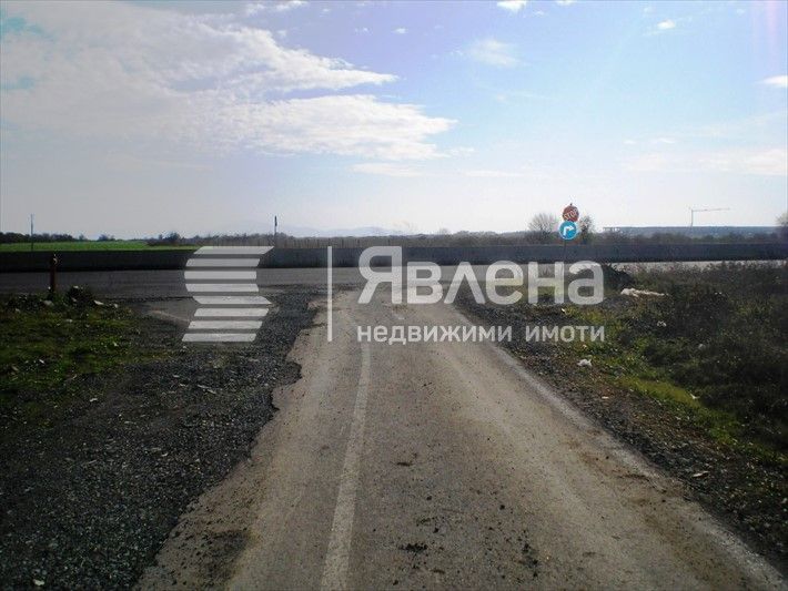 Продава се Парцел в Поморие - 6800 кв.м за 52 €/кв.м - Снимка #2