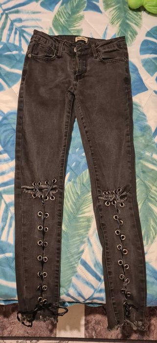 Дамски комплект и подарък