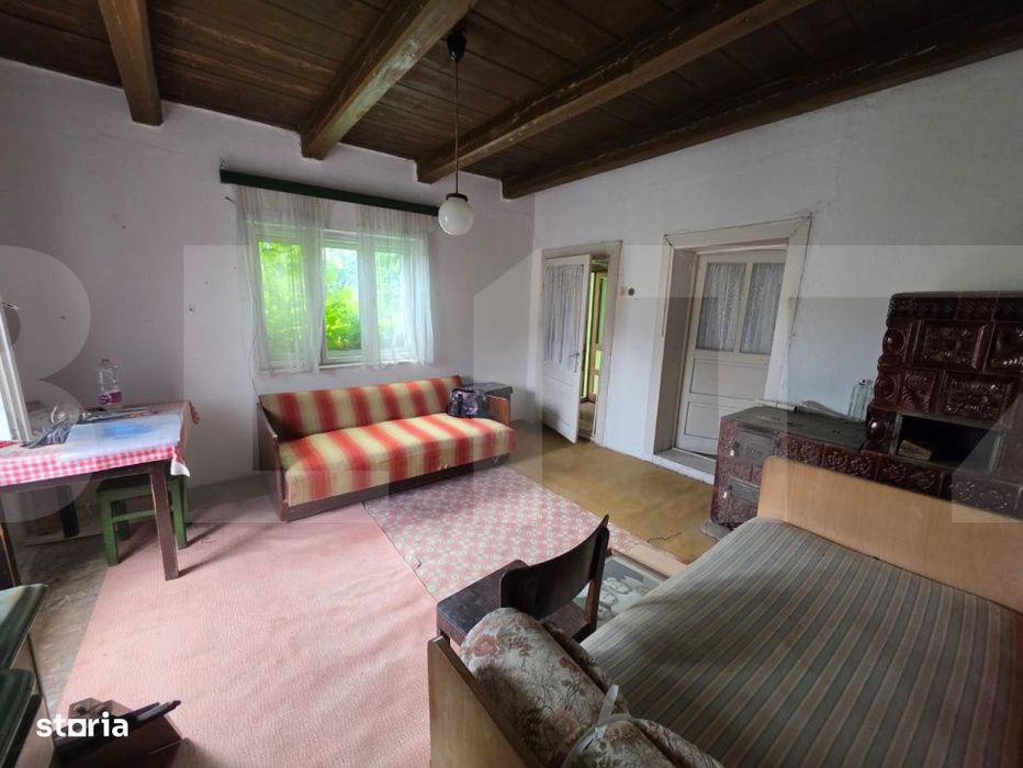 Casa traditionala din caramida in satul Anghelus