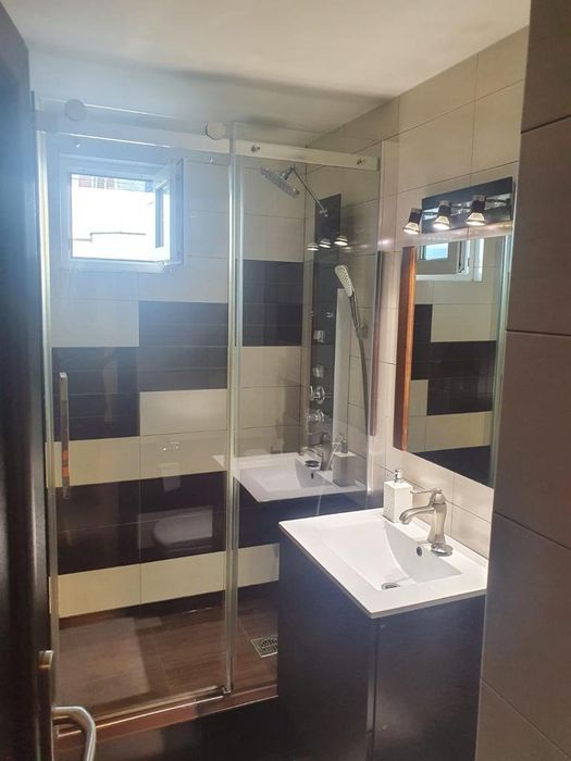 Proprietar, închiriez apartament 3 camere, zona Nord