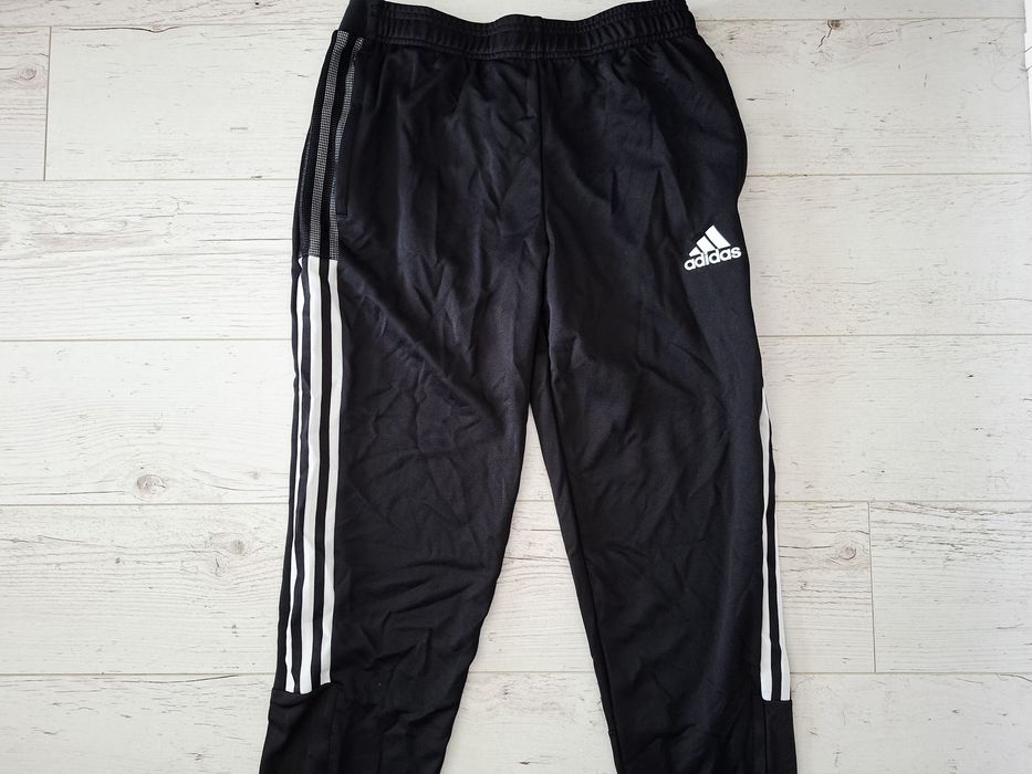 Adidas-Ориг. Долнище Ново!