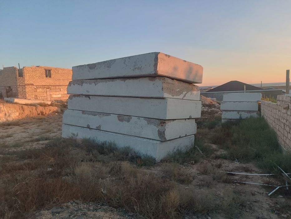 Плиты бетонные б/у