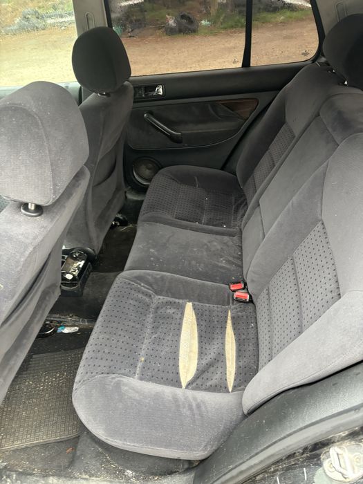 Фолксваген голф 4 1.9 tdi 90к.с 4х4 за части. Може и цял!