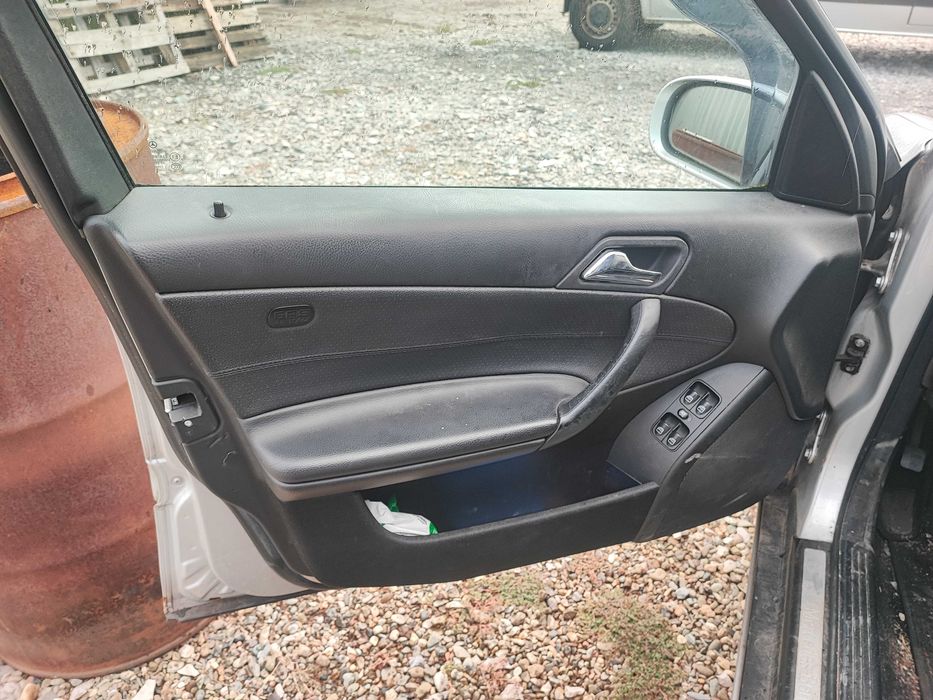 Мерцедес C 220 CDI 150 коня W203 На Части