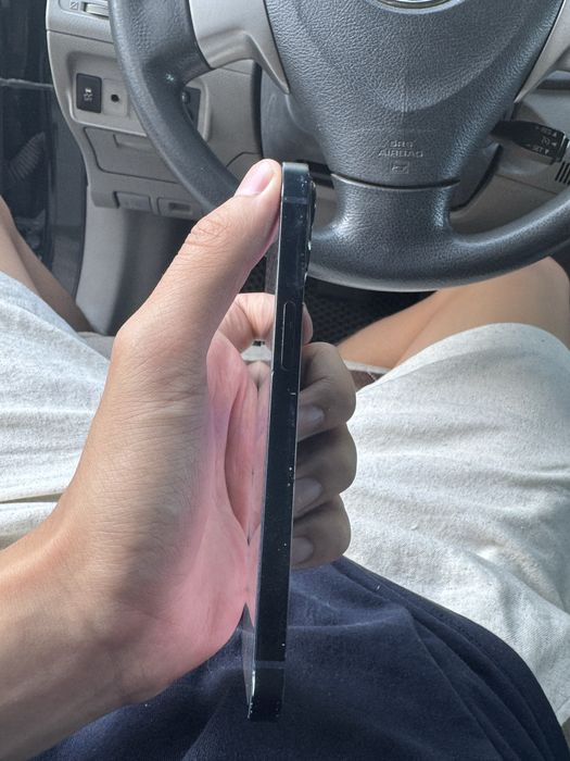 Продам айфон 13 Iphone 13