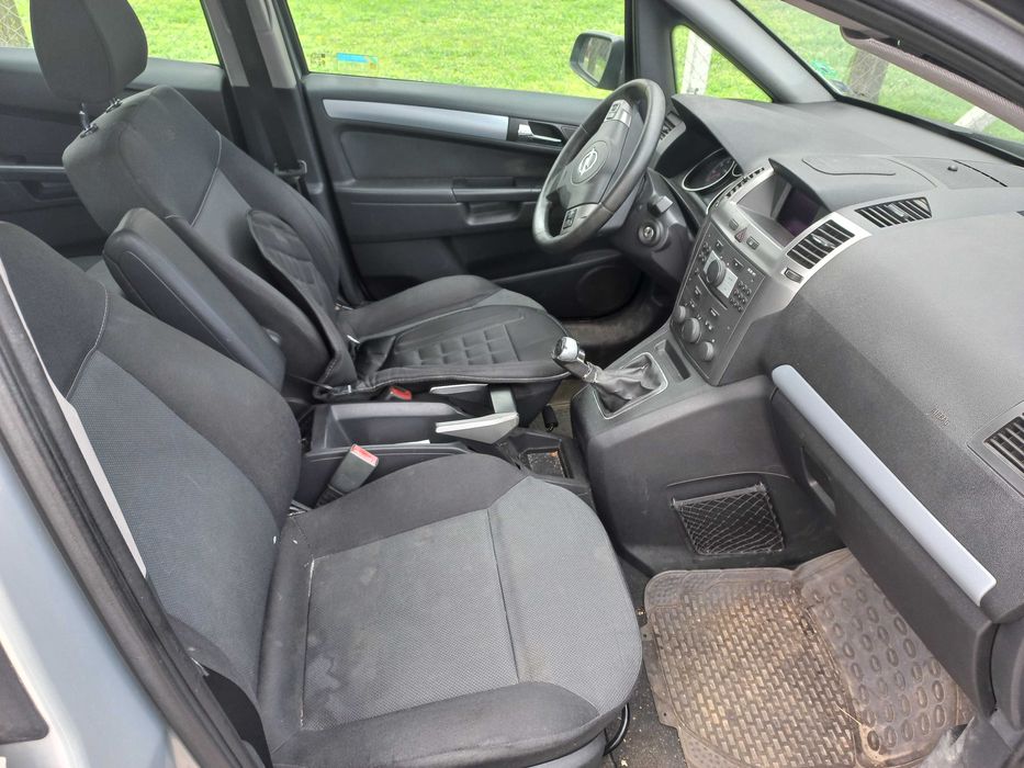Опел зафира Б Opel Zafira B - 2008 г, 1.6 бензин