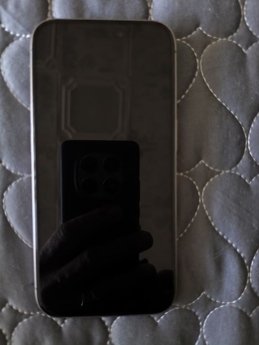 Продам айфон 15 про Dual e-sim