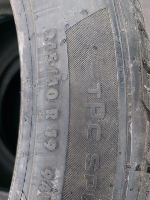 19 R 245 40 Razmer Cantinitall donalik