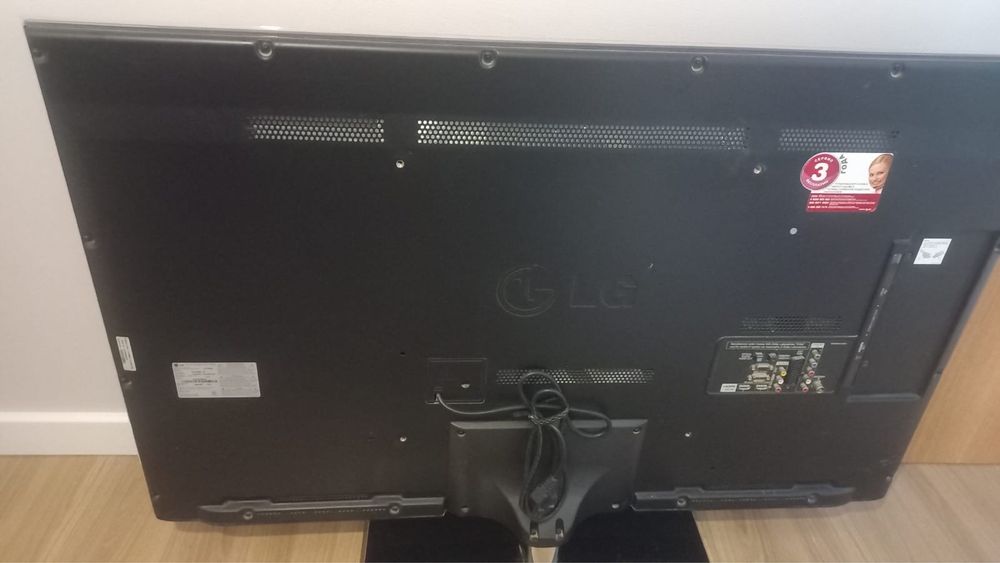 Телевизор LG, 128 диагональ