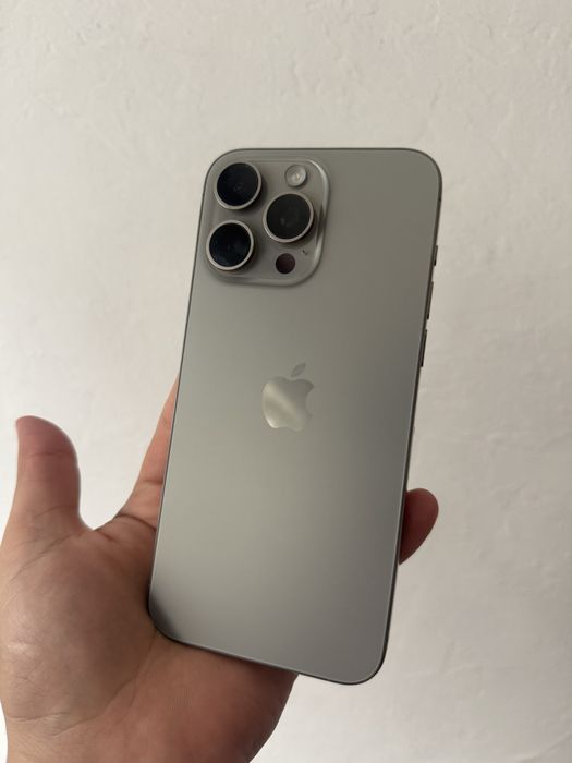 Продам iphone 15 pro max 256