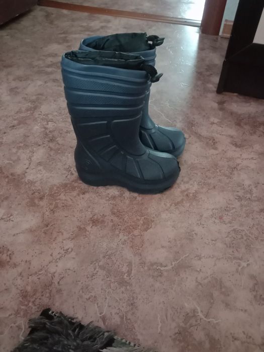Резиновые сапоги на девочку