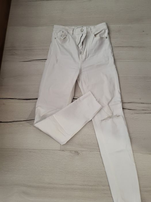 Бели дънки , скини, Stradivarius, 36 номер