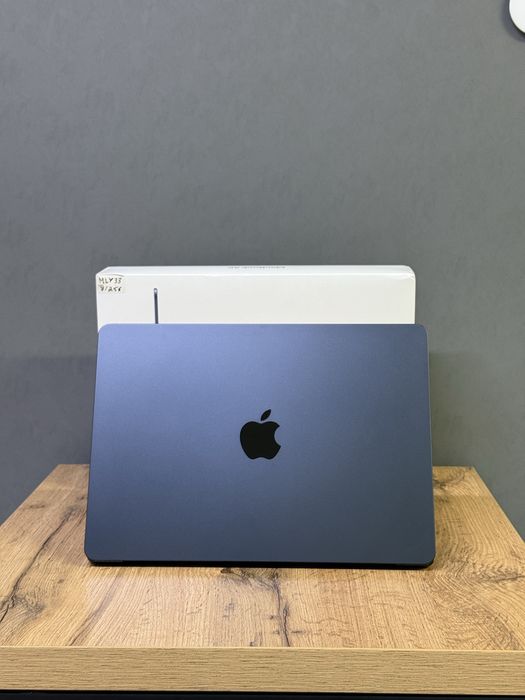 MacBook Air M2 8/256 GB 13’ | Mobile Zone
