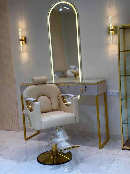 Элитный салон продаётся или сдаётся в аренду.