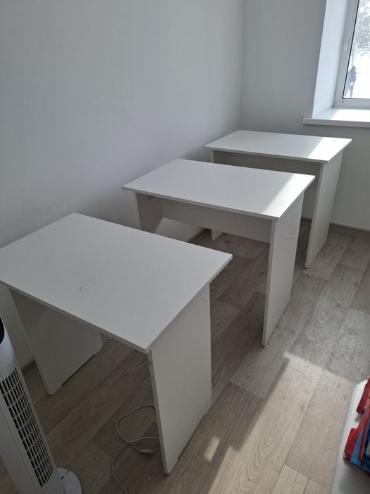 Столы письменные